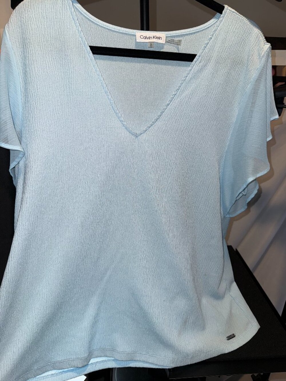Calvin Klein XL Light Blue Flutter Sleeve V-Neck Blouse